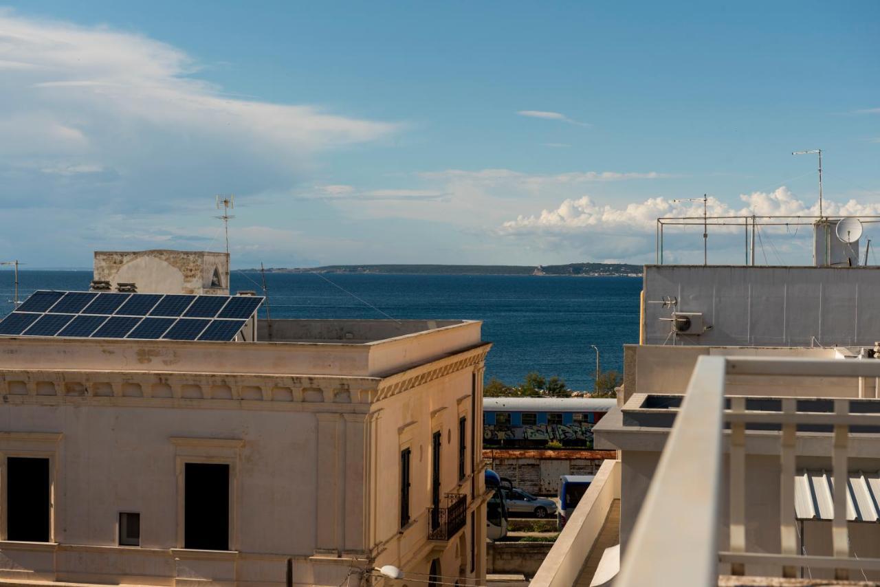 Le Terrazze Sul Mare Gallipolli Exteriör bild